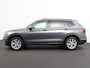 Volkswagen Tiguan Allspace 1.5 TSI Highline All-space 7p. Adaptive cruise control Climate control LED Parkeersensoren Panoramadak Achteruitrijd camera Trekhaak Navigatie Voorstoelen verwarmd Apple Carplay/ Android Auto