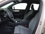 Volvo XC40 2.0 B4 Plus Dark | Trekhaak | H&K Audio | Stoelgeheugen |