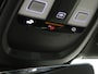 Volvo XC40 2.0 B4 Plus Dark | Trekhaak | H&K Audio | Stoelgeheugen |