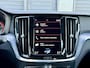Volvo V60 2.0 B3 Momentum Business | Automaat | Trekhaak Wegblp. | 2021 | Apative Cruise | BLIS | Mild Hybride |