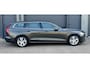 Volvo V60 2.0 B3 Momentum Business | Automaat | Trekhaak Wegblp. | 2021 | Apative Cruise | BLIS | Mild Hybride |