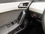 SEAT Arona 1.0 TSI Xcellence Sport Automaat (APPLE CARPLAY, GROOT NAVI, CLIMATE, STOELVERWARMING, SPORTSTOELEN, KEYLESS, GETINT GLAS, CAMERA, NIEUWE APK, NIEUWSTAAT)