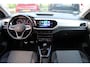 Volkswagen T-Cross 1.0 TSI Move! / Carplay / Stoelverwarming / Adapt cruise / All season banden