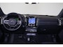 Volvo EX40 Extended Range Ultra 82 kWh - Panorama/schuifdak - IntelliSafe Assist & Surround - 360º Camera - Verwarmde voorstoelen, stuur & achterbank - Parkeersensoren voor & achter - Elektr. bedienb. voorstoelen met geheugen links - Draadloze tel. lader - Warmtepomp - Extra getint glas - 19' LMV