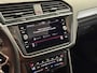 Volkswagen Tiguan 1.5 TSI Elegance | R line | Pano | Trekhaak | Stoel/Stuurverwarming | Carplay | Led