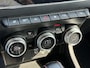 Renault Arkana 1.3 TCe 140 / Adaptieve Cruise / Lederen Bekleding / BOSE Audio / Elektr. Stoelen / Stoel Verwarming / Camera / Dodehoek Detectie / Navigatie / All Season Banden / DAB /