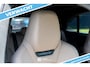 Porsche Macan Turbo 100 kWh (2025, NL) Burmester, augmented reality head-up, Inno Drive, bijrijders display, achteras sturing