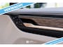 Porsche Macan Turbo 100 kWh (2025, NL) Burmester, augmented reality head-up, Inno Drive, bijrijders display, achteras sturing