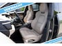 Porsche Macan Turbo 100 kWh (2025, NL) Burmester, augmented reality head-up, Inno Drive, bijrijders display, achteras sturing