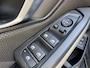 BMW 3-Serie 318I Touring Aut. Business Edit. + Camera + Car -play + Led + Lmv + Navi + D-glas