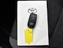 Toyota Yaris 1.5 Hybrid 115 Dynamic Comfort Pack | BTW voertuig | Dodehoek detectie | Stuur+stoelverwarming | Parkeersensoren voor+achter | Apple CarPlay/Android auto | Cruise Control Adaptive | Climate Control |