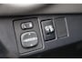 Toyota Yaris 1.5 Hybrid Energy Plus Lm velgen, Getinte ramen