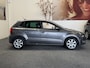 Volkswagen Polo 1.2 TSI HIGHLINE NAVIGATIE CRUISE CONTROL CLIMATE CONTROL BLUETOOTH TELEFOON MEDIA VOORBEREIDING 15" LICHTMETALEN VELGEN TREKHAAK ZEER MOOI !!