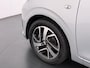 Peugeot 108 Allure 72pk 5-deurs | Navigatie via Apple Carplay en Android auto | Airco | Lichtmetalen velgen | Elektrische ramen | Centrale portiervergrendeling