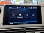 Peugeot 5008 1.2 PURETECH ALLURE 7 PERSSONS NAVIGATIE CRUISE CONTROL CLIMATE CONTROL PANORAMASCHUI/KANTELDAK APPLE CARPLAY/ANDROID RIJSTROOKSENSOREN ACHTERUITRIJCAMERA ZEER MOOI !!