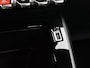 Peugeot e-2008 EV Active Pack 50 kWh | Apple Carplay/ Android Auto | SoH 96,8%| Parkeersensoren Achter | Climate Control |