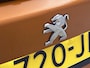 Peugeot e-2008 EV Active Pack 50 kWh | Apple Carplay/ Android Auto | SoH 96,8%| Parkeersensoren Achter | Climate Control |