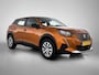 Peugeot e-2008 EV Active Pack 50 kWh | Apple Carplay/ Android Auto | SoH 96,8%| Parkeersensoren Achter | Climate Control |