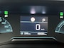 Peugeot e-2008 EV Active Pack 50 kWh | Apple Carplay/ Android Auto | SoH 96,8%| Parkeersensoren Achter | Climate Control |
