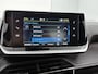 Peugeot e-2008 EV Active Pack 50 kWh | Apple Carplay/ Android Auto | SoH 96,8%| Parkeersensoren Achter | Climate Control |