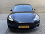 Tesla Model 3 Long Range AWD 75 kWh / 498pk | 93% SOH | Lederen bekleding | Panoramadak | Navigatie | Camera | Full-LED | Keyless | Stoel&stuurverwarming | Elektrische achterklep | Elektrisch verstelbare stoelen & stuurkolom | Autopilot