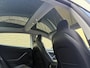 Tesla Model 3 Long Range AWD 75 kWh / 498pk | 93% SOH | Lederen bekleding | Panoramadak | Navigatie | Camera | Full-LED | Keyless | Stoel&stuurverwarming | Elektrische achterklep | Elektrisch verstelbare stoelen & stuurkolom | Autopilot