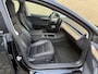 Tesla Model 3 Long Range AWD 75 kWh / 498pk | 93% SOH | Lederen bekleding | Panoramadak | Navigatie | Camera | Full-LED | Keyless | Stoel&stuurverwarming | Elektrische achterklep | Elektrisch verstelbare stoelen & stuurkolom | Autopilot