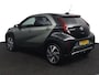 Toyota Aygo X 1.0 VVT-i MT Envy | Cardamon Green metallic / zwart dak | navigatiesysteem full map | JBL-audio installatie premium |
