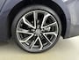 Toyota Corolla Touring Sports 2.0 Hybrid Executive Premium | FULL Options | Glazen Panoramadak |