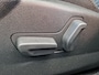 Peugeot 208 1.2 Hybrid 145 e-DCS6 GT | Massagestoel | Alcantara | Achteruitrijcamera | Apple Carplay/Android Auto | Stoelverwarming