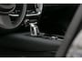 Volvo V60 2.0 T8 AWD Momentum Pro Pilot Assist | Panoramadak | Trekhaak | Leer | R-Design Velgen