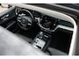 Volvo V60 2.0 T8 AWD Momentum Pro Pilot Assist | Panoramadak | Trekhaak | Leer | R-Design Velgen