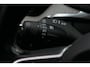 Volvo V60 2.0 T8 AWD Momentum Pro Pilot Assist | Panoramadak | Trekhaak | Leer | R-Design Velgen