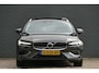Volvo V60 2.0 T8 AWD Momentum Pro Pilot Assist | Panoramadak | Trekhaak | Leer | R-Design Velgen