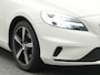 Volvo V40 2.0 T4 190 PK Business Sport | LED | Climate Control | Navigatie | Cruise Control | Bluetooth | Stoelverwarming | Elektrisch Inklapbare Spiegels | 18" |