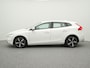 Volvo V40 2.0 T4 190 PK Business Sport | LED | Climate Control | Navigatie | Cruise Control | Bluetooth | Stoelverwarming | Elektrisch Inklapbare Spiegels | 18" |