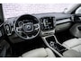 Volvo XC40 1.5 T4 Recharge Inscription | Adaptieve cruise control | Stoel/stuurverwarming | Parkeer sensoren voor en achter | Climate control | Parkeer camera |