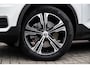 Volvo XC40 1.5 T4 Recharge Inscription | Adaptieve cruise control | Stoel/stuurverwarming | Parkeer sensoren voor en achter | Climate control | Parkeer camera |