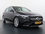 Mercedes-Benz B-klasse 180 AMG Line | Trekhaak | Pano | Sfeerverlichting