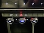 Renault Captur 1.3 TCe 140 Intens | Navigatie | Parkeersensoren | Climate Control |
