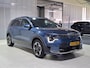 Kia Niro EV Air 64.8 kWh Stoel en Stuur verwarming, elektrisch verstelbare bestuurdersstoel, Apple Carplay/Android Auto, Navigatie, Camera.