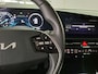 Kia Niro EV Air 64.8 kWh Stoel en Stuur verwarming, elektrisch verstelbare bestuurdersstoel, Apple Carplay/Android Auto, Navigatie, Camera.