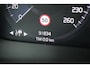 Volvo XC40 1.5 T4 Recharge Inscription | Panoramadak | Elek. bed. voorstoelen met geheugen | Semi elek. trekhaak | Verwarmbare voorstoelen | Verwarmbaar stuurwiel | 360 graden camera | Verwarmbare achterbank | Keyless entry | Premium audio by Harman Kardon | Adaptive cruise control | Blind spot | Elektrische achterklep | Apple carplay |