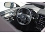 Volvo XC40 1.5 T4 Recharge Inscription | Panoramadak | Elek. bed. voorstoelen met geheugen | Semi elek. trekhaak | Verwarmbare voorstoelen | Verwarmbaar stuurwiel | 360 graden camera | Verwarmbare achterbank | Keyless entry | Premium audio by Harman Kardon | Adaptive cruise control | Blind spot | Elektrische achterklep | Apple carplay |