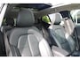 Volvo XC40 1.5 T4 Recharge Inscription | Panoramadak | Elek. bed. voorstoelen met geheugen | Semi elek. trekhaak | Verwarmbare voorstoelen | Verwarmbaar stuurwiel | 360 graden camera | Verwarmbare achterbank | Keyless entry | Premium audio by Harman Kardon | Adaptive cruise control | Blind spot | Elektrische achterklep | Apple carplay |