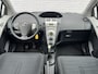 Toyota Yaris 1.3 16v VVT-i Linea Luna 5-deurs | NL auto | Clima