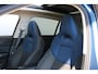 Lynk & Co 01 1.5 | Schuif-kanteldak | Infinity sound system | Adaptieve cruise control | Memory seat |