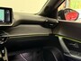 Peugeot 2008 1.2 PureTech GT-line | Leder | 18 inch | Panoramadak | ACC | Dodehoek | Afneembare Trekhaak | Camera