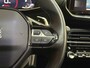 Peugeot 2008 1.2 PureTech GT-line | Leder | 18 inch | Panoramadak | ACC | Dodehoek | Afneembare Trekhaak | Camera