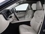 Volvo XC60 2.0 Recharge T6 AWD Business Pro | SOH 89,4% | Carplay | Panoramadak | Camera | LED | Leer | Stoel en stuurverwarming | Cruise control | Navigatie | LM | Automaat